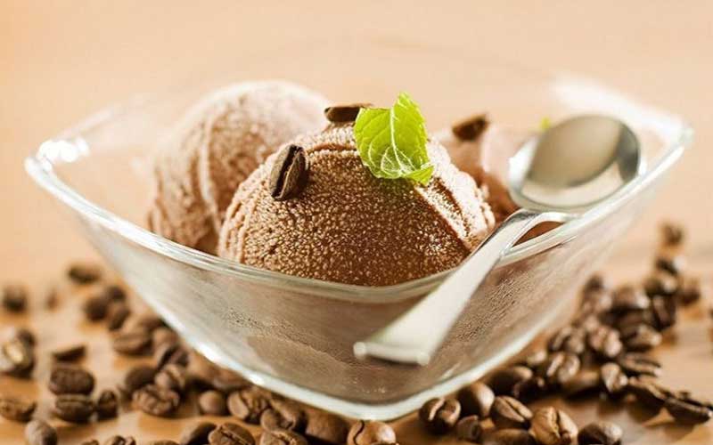 طرز تهیه بستنی با قهوه در خانه
