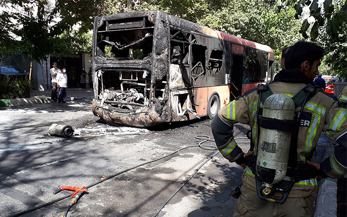 عکس آتش سوزی اتوبوس واحد تهران